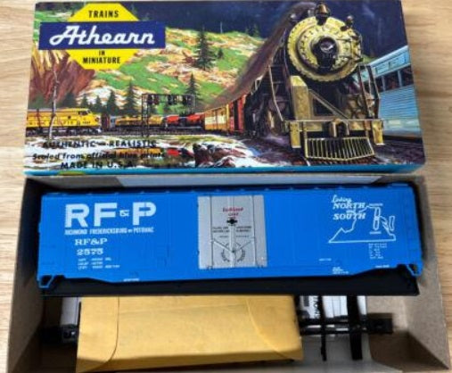 Athearn 5278 HO RF&P 50 Ft Plug Door Boxcar Kit