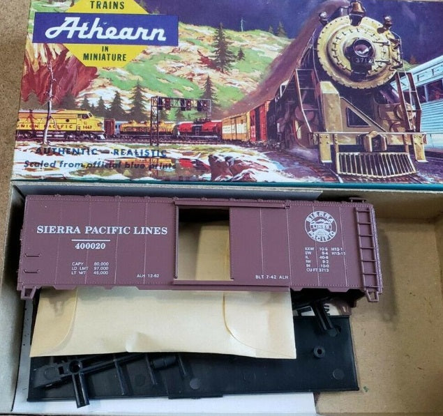 Athearn HO Sierra Pacific Lines 40' Weathered Box Car # 400020 Kit