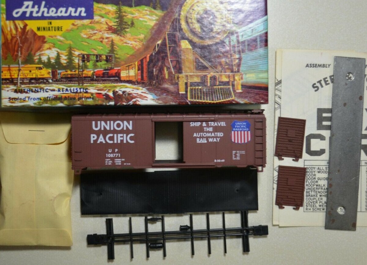 Athearn 2038 HO Union Pacific 40' Boxcar # 108771 Kit