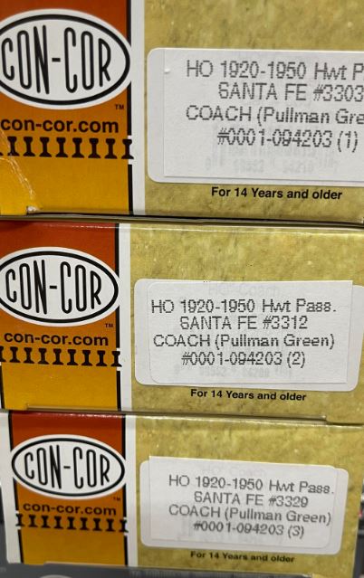 Con-Cor 0001-094203 HO Santa Fe Coach Pullman (Pack of 3)