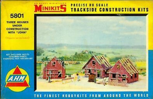 AHM 5801 HO Scale 3 Houses Under Construction With John Building Kit