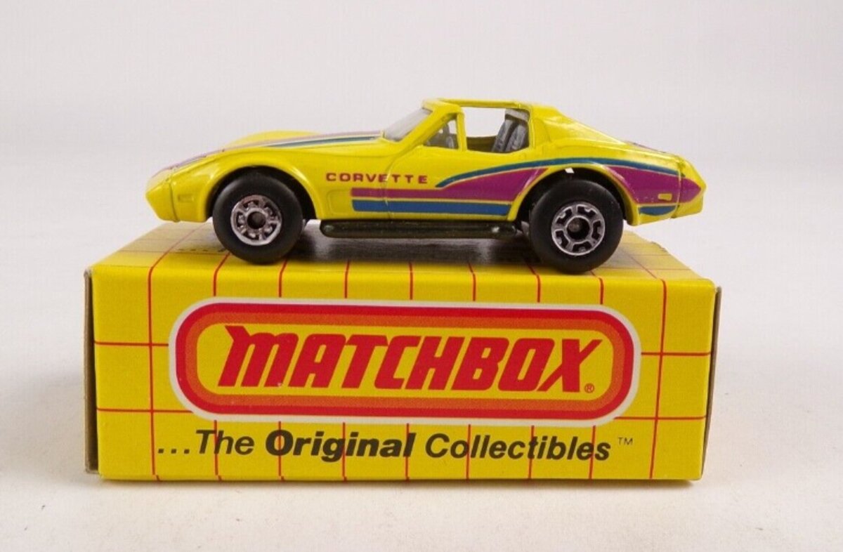Matchbox MB40 1:64 Welloy W/Strips Chevrolet Corvette "T" Roof