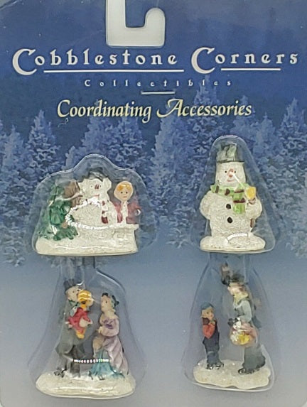 Cobblestone Corners 65910 2 Snowman/1 Family & 1 Seller Coordinating Accessories