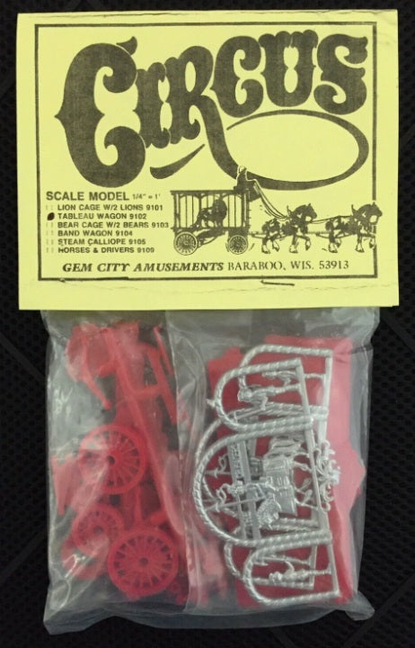 Circus 9102 O Scale Red & White Tableau Wagon Plastic Kit