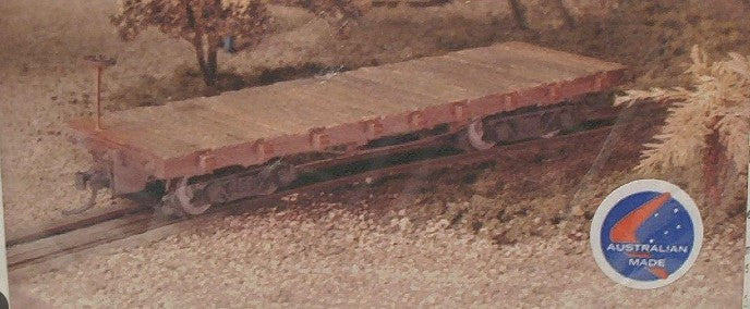 Puffing Billy Models 1012 HO/HOn3/HOn2 1/2 B&C 24ft 7 Stake Flat Car Kit