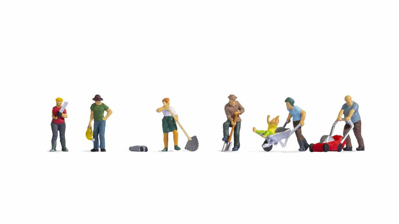 Noch 15598 HO Gardening Figure (Set of 6)