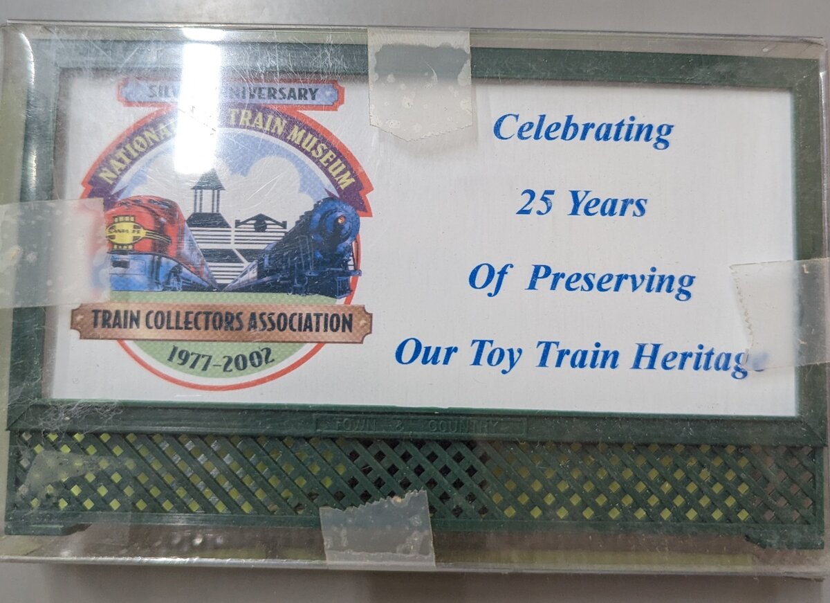 Town & Country Hobbies T258 O National Toy Museum Lighted Blinking Billboard