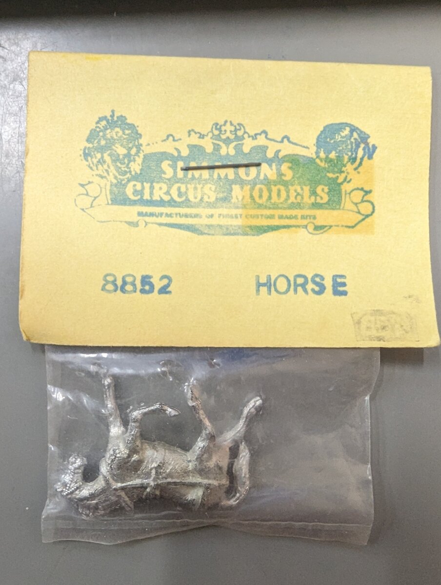 Simmons 8852 HO Circus Performing Horse Silver Figure
