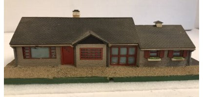 Tyco 944:700 HO Fully Assembled Lighted Ranch House