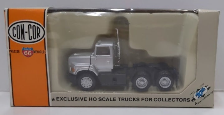 Con-Cor 0004-652000HO Gray Ford Aeromax Tractor Short Version