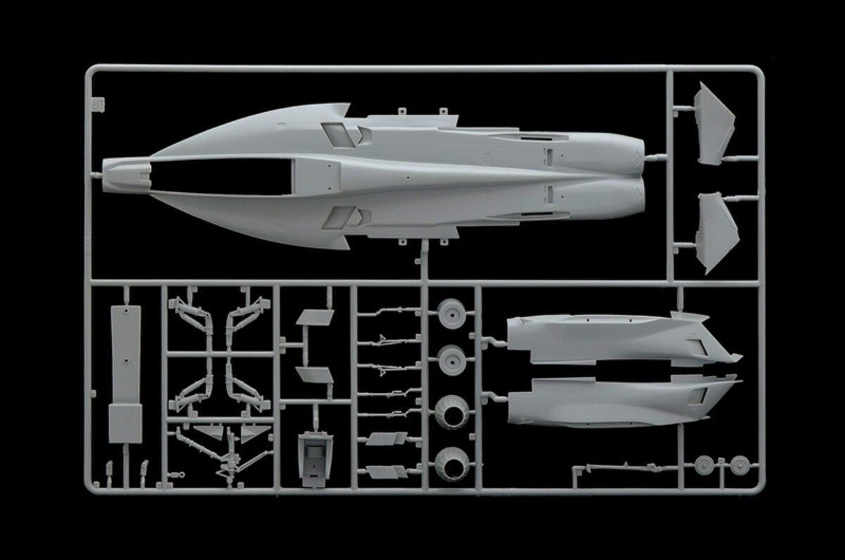 Italeri 2824 1:48 Boeing EA-18G Growler US Navy & RAAF Military Plane Kit