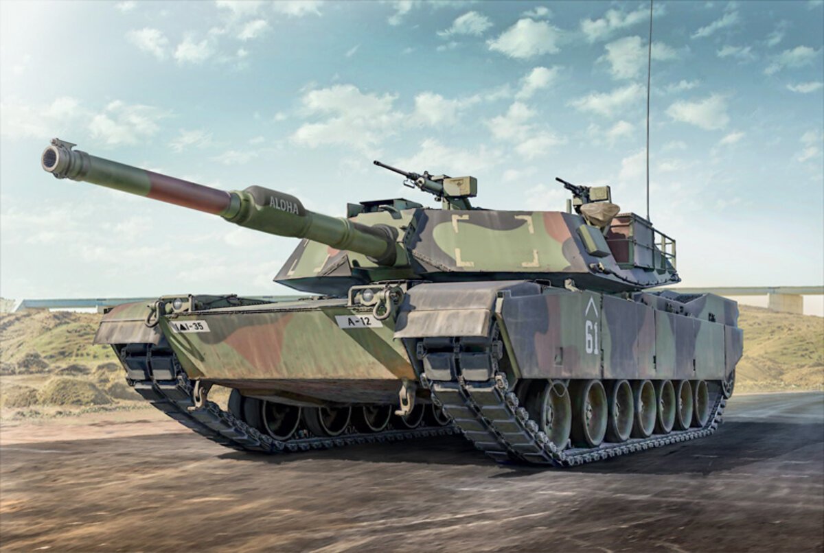 Italeri 6596 1:35 M1A1 Abrams s Military Tank Model Kit