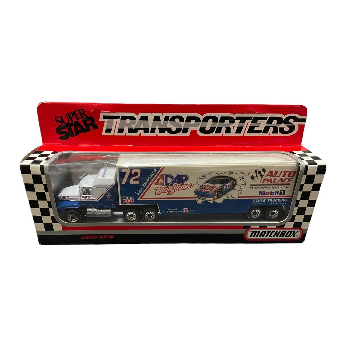 Matchbox CY107 1:64 Super Star Boucherd  #72 Racing Team Transporter