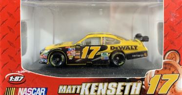 Winners Circle 70533 1:87 #17 Matt Kenseth Dewalt Racing Car