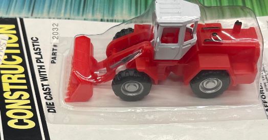 Boley 2032 HO Red Tractor with White Cab