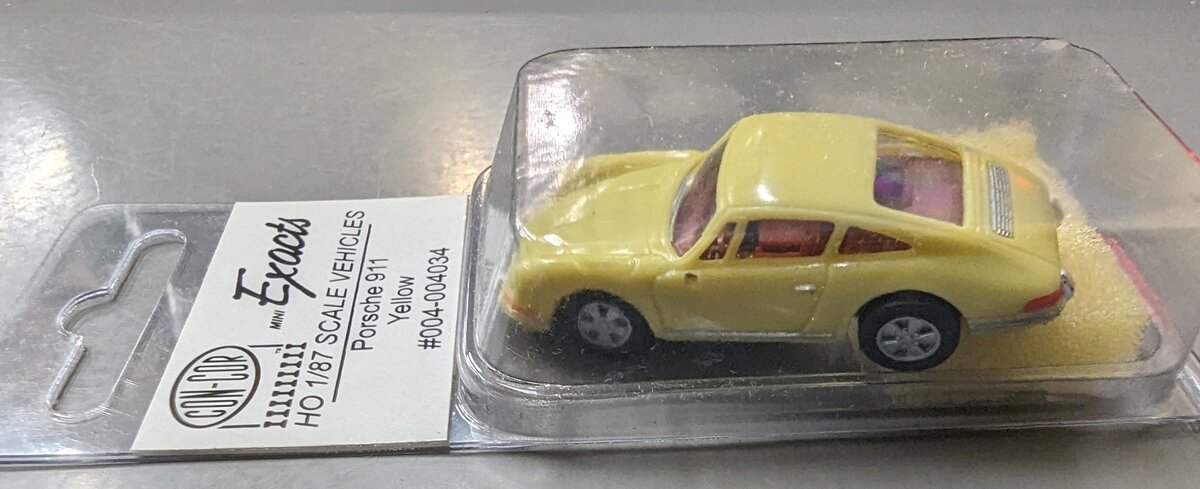 Con-Cor 004-004034 HO Mini Exacts Yellow Porsche 911