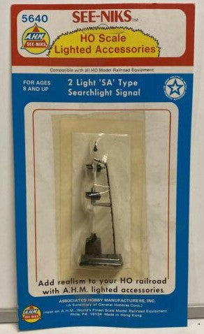 AHM 5640 HO See-niks 2 Light 'SA' Type Searchlight Signal