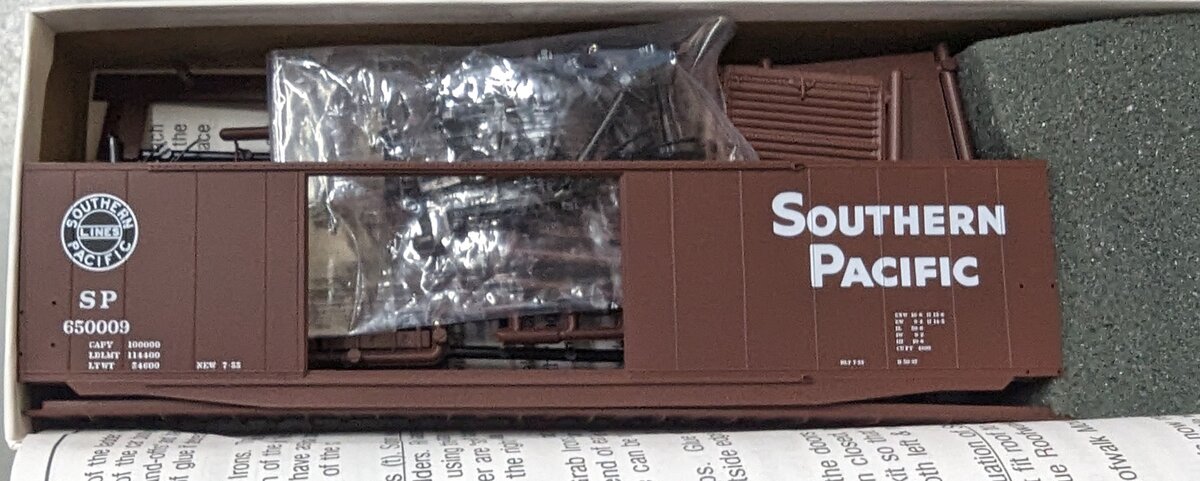 InterMountain 40607-01 HO Southern Pacific PS-1 50' DD Box Car #650009 Kit