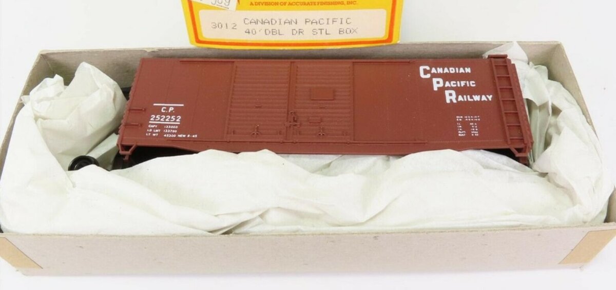 Accurail 3012 HO Canadian Pacific 40'''' Double Door Steel Box # 252252 Kit