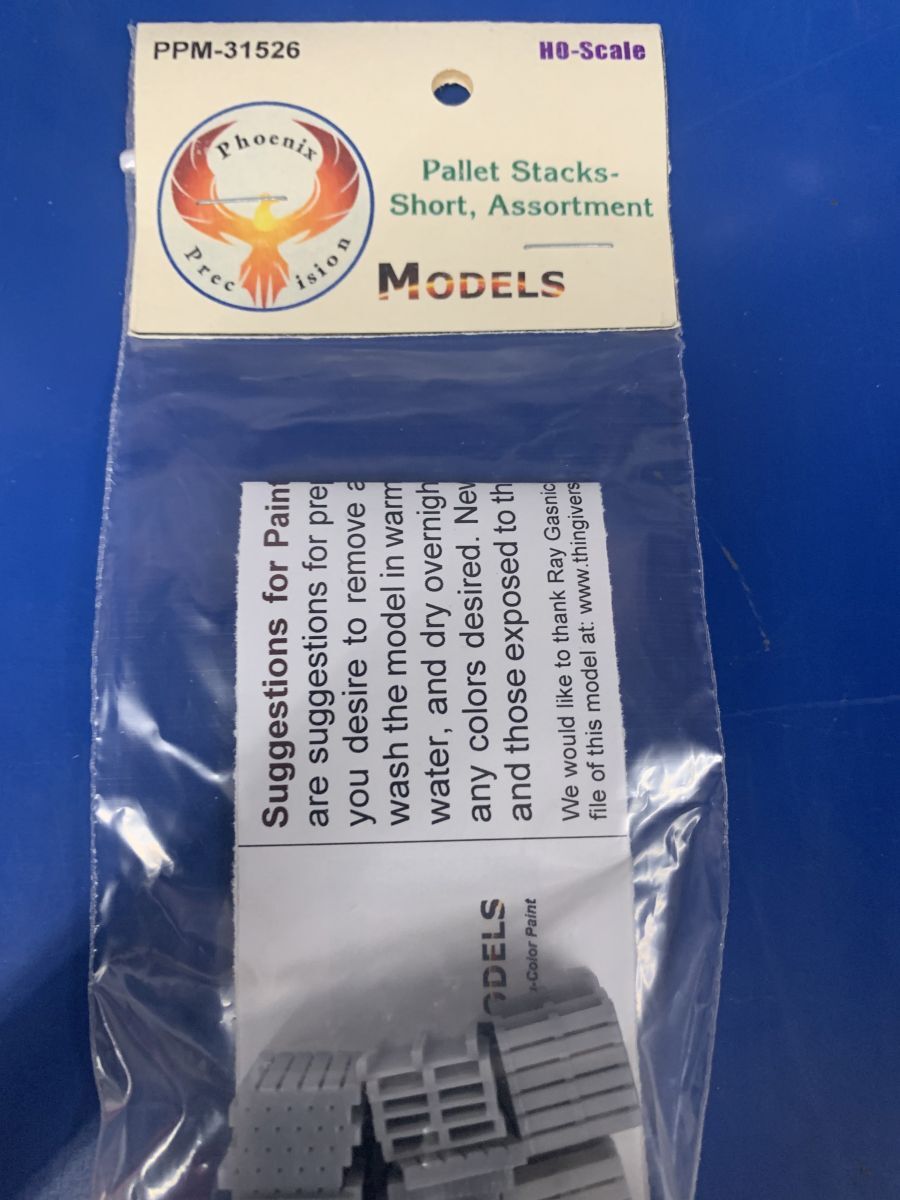 Phoenix Precision Models 31526 HO Short Pallet Stacks 3D Printed Kit (Pack of 6)