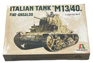 Italeri 213 1:35 ItalianFiat-Ansaldo M12/40 Military Tank Model Kit