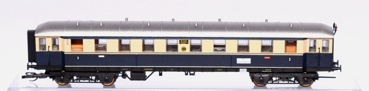 Tillig 13319 TT Scale Karwendel Coach Drg 2-Cl. 4-Axle