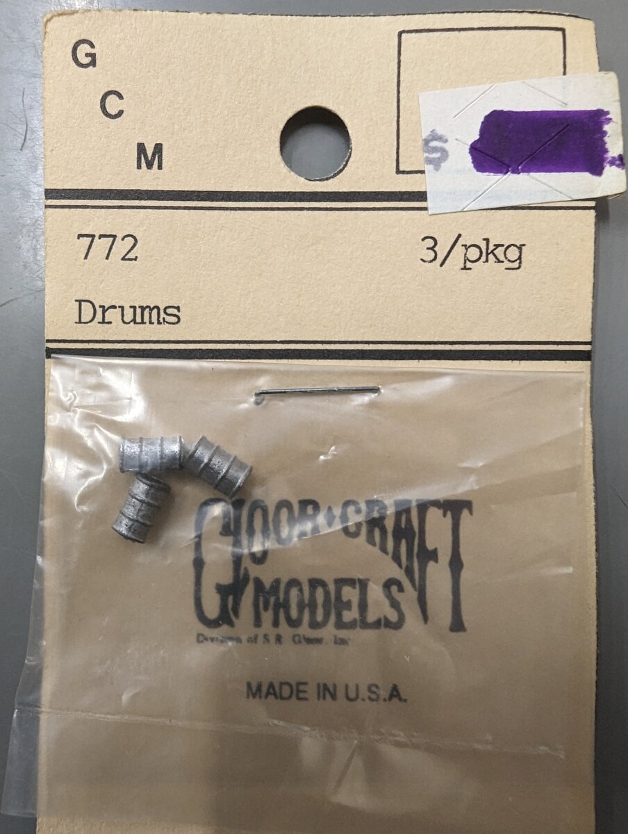 Gloor Craft 772 N Scale Gray Drums (Pack of 3)