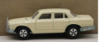 Ertl 1609 1:64 Cream Mercedes Benz 450SE Die Cast Vehicle