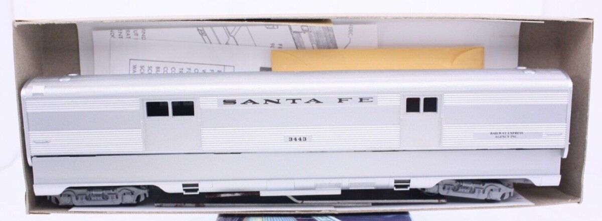Athearn 1781 HO Santa Fe SL Baggage Kit