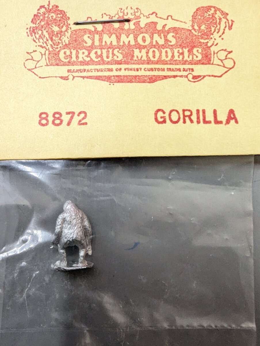 Simmons Circus Models 8872 N Scale Silver Diecast Metal Gorilla Figure