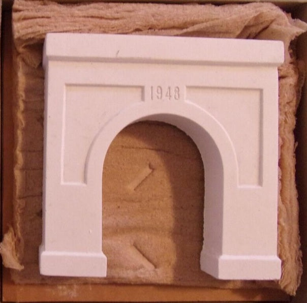 Alexander Scale CS-736 HO Scale White Lough Tunnel Portal
