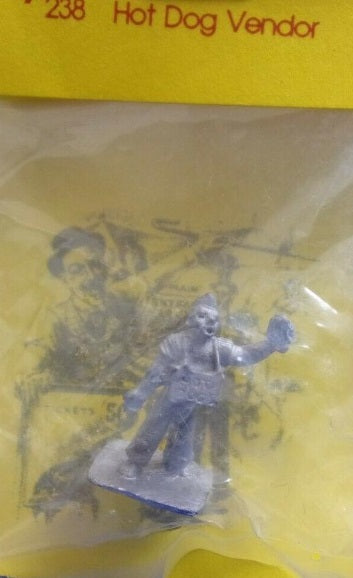 Circus Town 238 HO Scale Hot Dog Vendor Metal Unpainted Figure