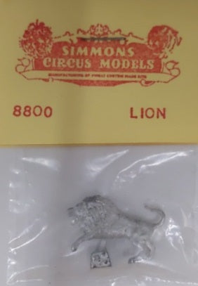 Simmons 8800 HO Scale Lion With Raised Paw Unpainted Metal Figure