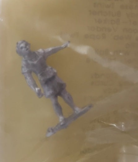 Circus Town 246 HO Scale Singing Woman Unpainted Metal Figure
