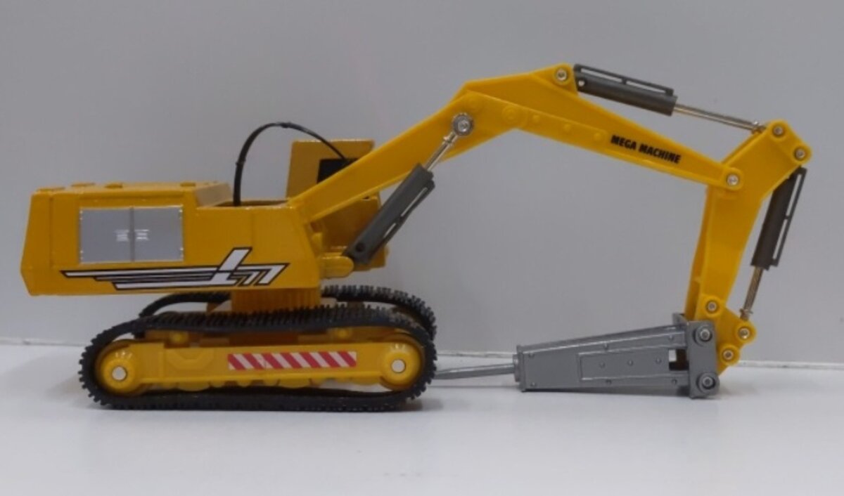 Scale Construction Equipment 12-0104 HO Excavator With Jack Hammer Tool