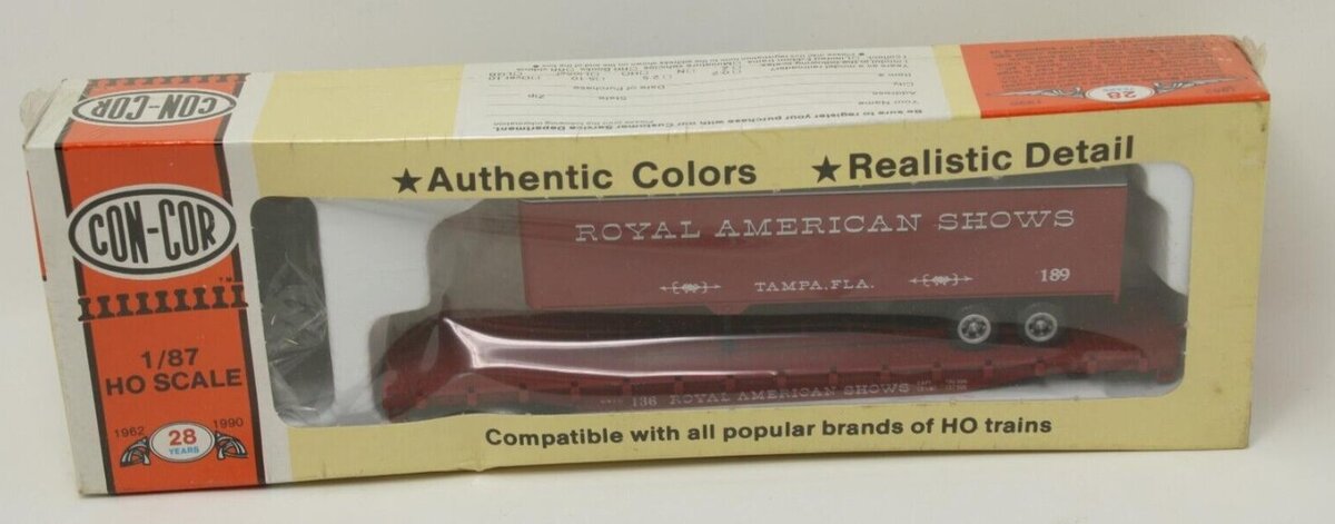 Con-Cor 0001-9283 HO 54' Royal American Shows Flatcar w/ Trailer