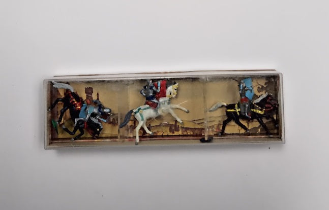 Merten 90-2017 HO Medieval Knights on Horseback (Set of 3)