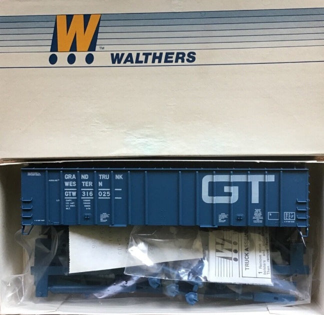 Walthers 932-3666 HO Scale GT Grand Trunk 50 Ft. Hopper Road Number May Vary Kit