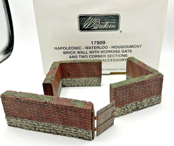 W. Britain 17909 Napoleonic/Waterloo/Hougoumont Brick Wall 54 mm (Box of 3)