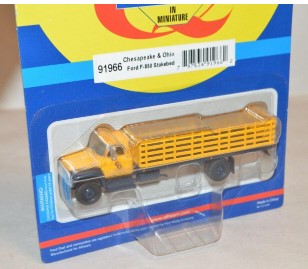Athearn 91966 HO 1:87 Cheapeake & Ohio Ford F-850 Stakebed Truck