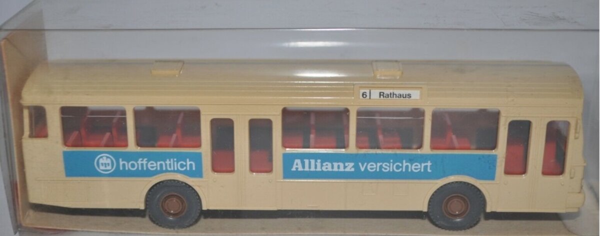 Wiking 700 HO Scale Allianz Versichert MB O 305 VOV Bus