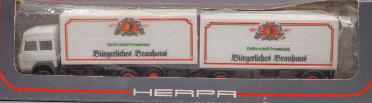 Herpa 847004 HO Scale Burgerliches Brauhaus Iveco Truck Trailer