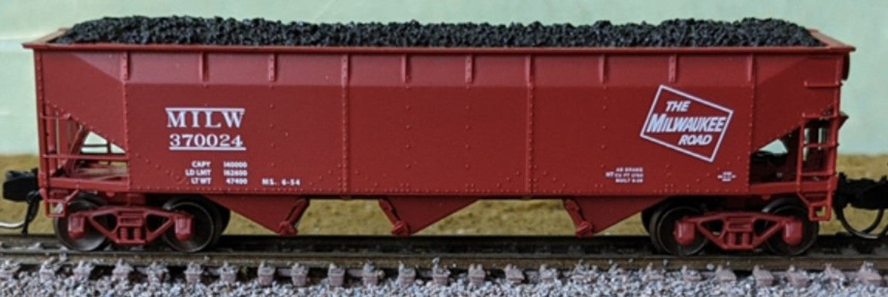 Bluford Shops 74187 N Milwaukee Road 70 Ton 3-Bay Offset Side Hopper #370356