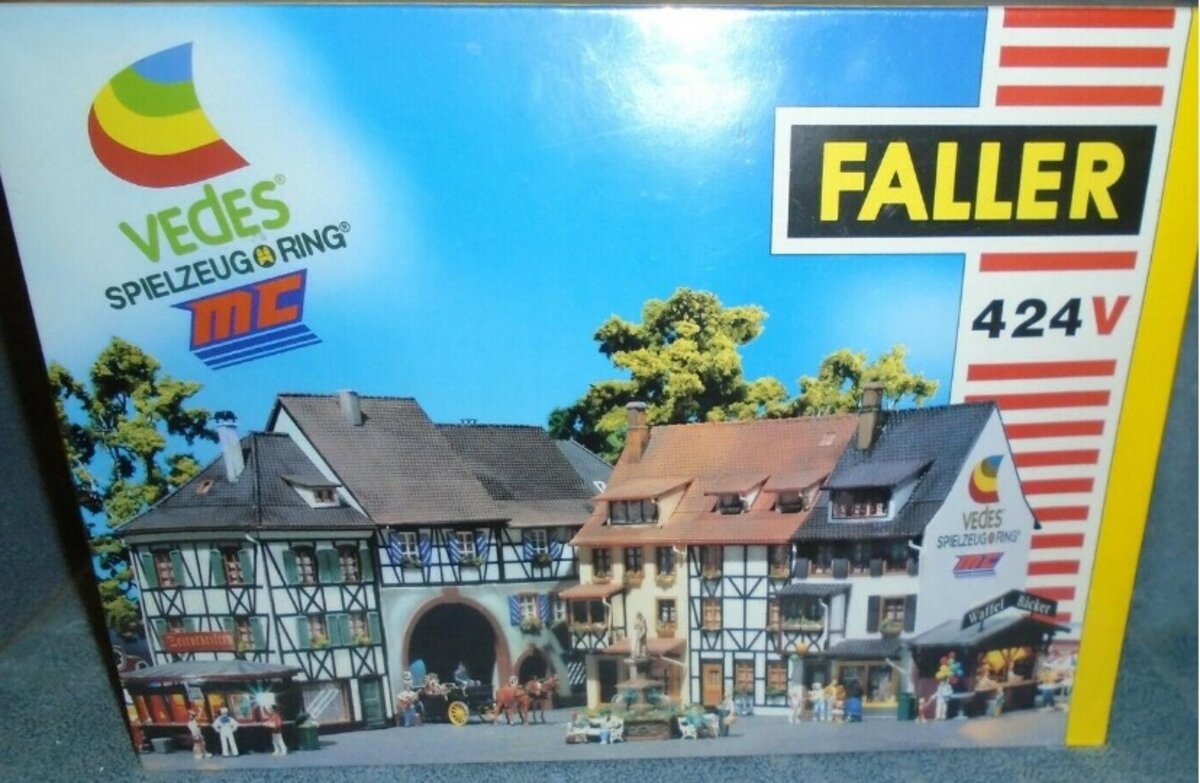 Faller 424V HO Scale Spielzeug Ring Townhouse Kit
