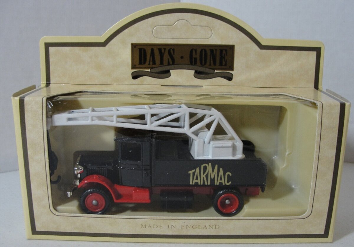 Days Gone 40000 HO Scale Tarmac 1934 Mack Crane Truck