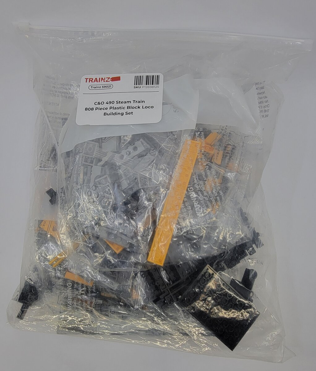 Cobi 59021 C&O 490 Steam Locomotive 808 Piece Plastic Block Building Set