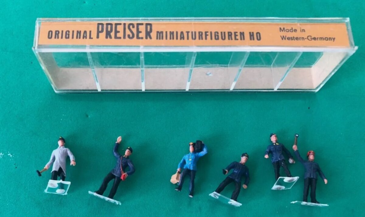 Preiser 10 HO Scale Railway Personal Pinted Figures (Set of 6)