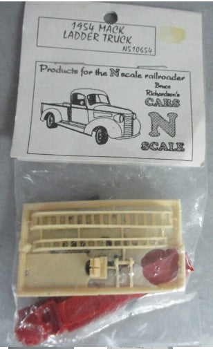 Bruce Richardson NS10654 N Scale 1954 Mack Ladder Truck Resin Kit