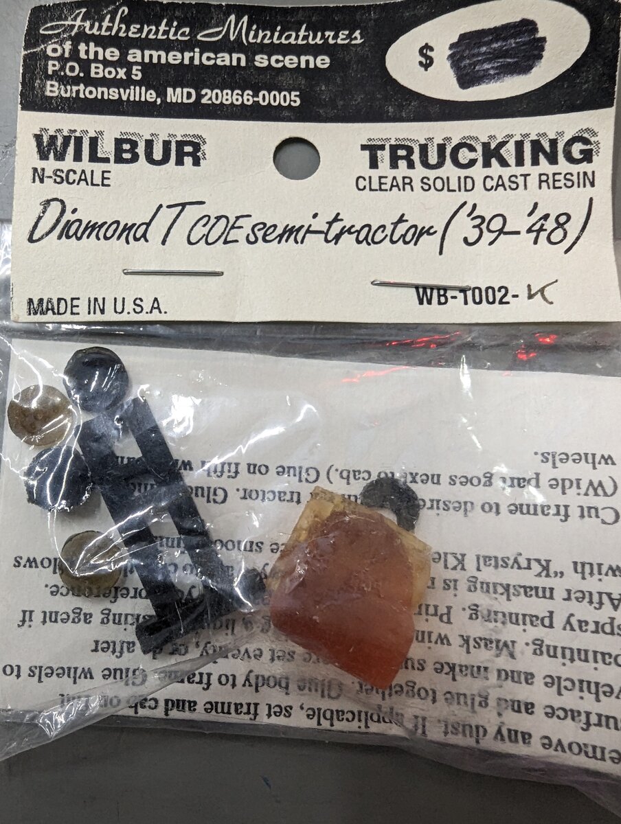 Authentic Miniatures WB-1002 N Scale Diamond T COE Semi-Tractor ('39-'48) Resin