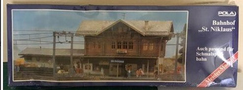 Pola 650 HO "St. Niklaus" Station Building Kit